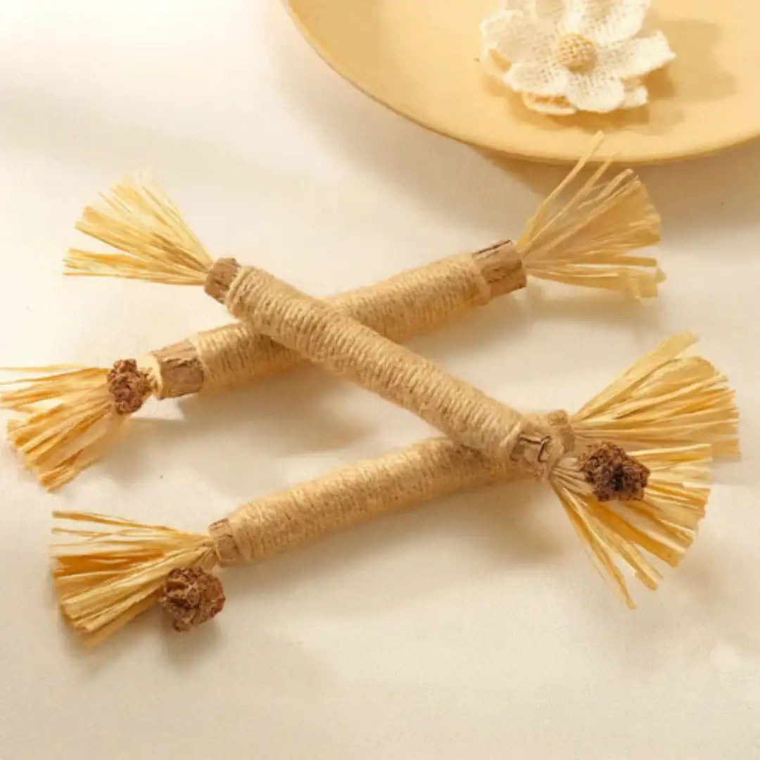 Cat's Molar Sticks™ | Give your cat fresher breath and healthier teeth, without any stress or irritation